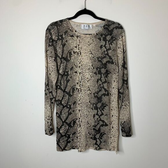 Vintage 90s D&D Collection Animal Print Long Sleeve Womens Top - Picture 2 of 7